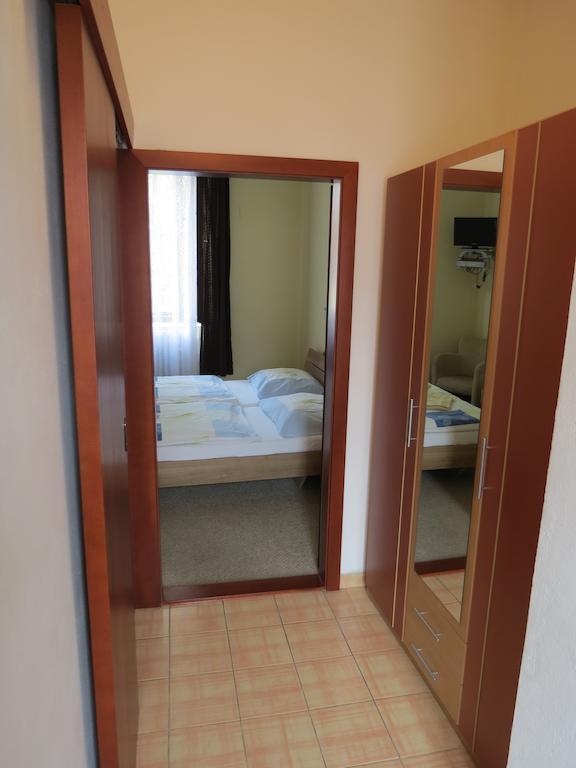 Hotel Cesky Dvur Beroun  Zimmer foto